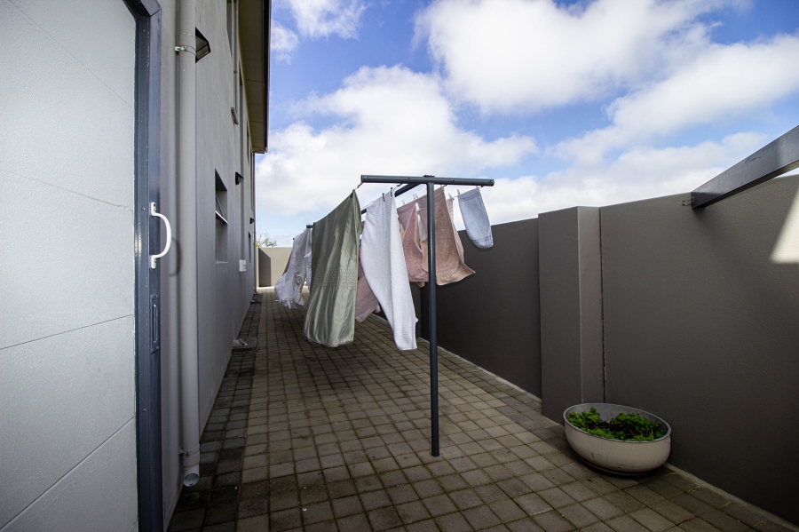 6 Bedroom Property for Sale in Kleinbaai Western Cape